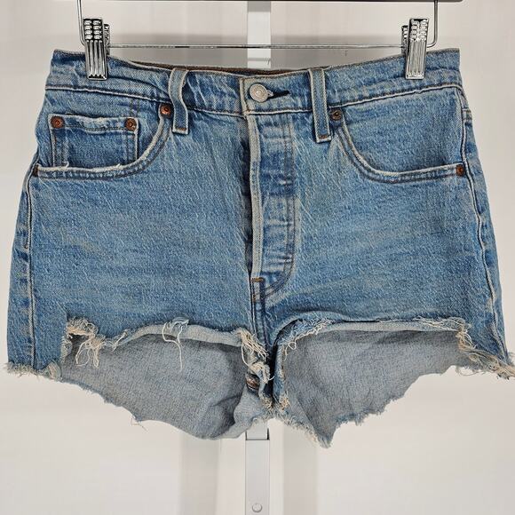 Levis 501 Womens Sz 2 Button Fly Cutoff Daisy Duke Denim Blue Jean Shorts - Picture 1 of 4